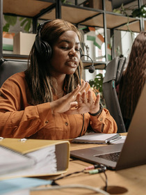 ¿Cómo comunicar incidencias a empresas de servicios profesionalmente?