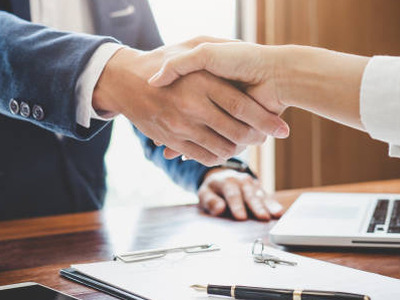 ¿Es Creditero una opción fiable para contratar un préstamo rápido?