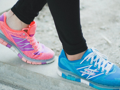¿Por qué las zapatillas skechers mujer son tan famosas?